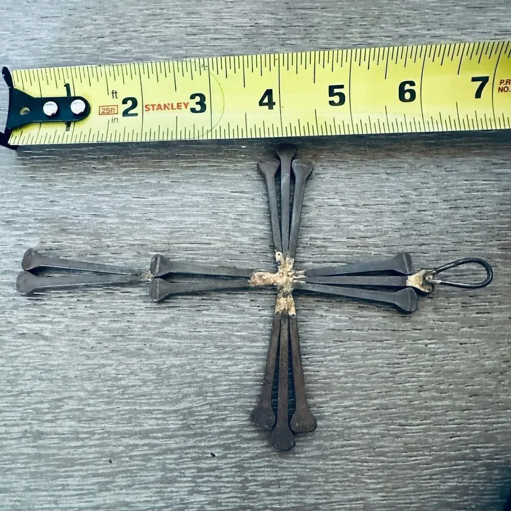 Metal Nails Rustic Cross Christmas Ornament Wall Decor